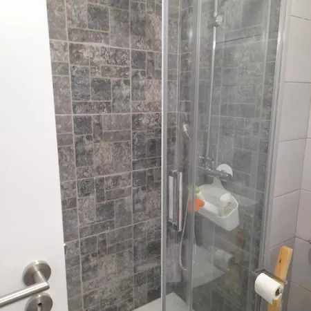Appartement Travel, 100m From *